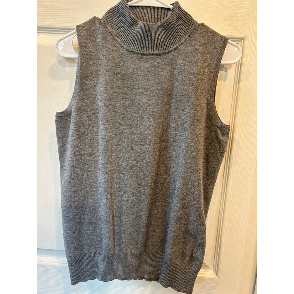Motive Grey Sleeveless Turtleneck Sweater - Size L - Viscose Blend - EUC